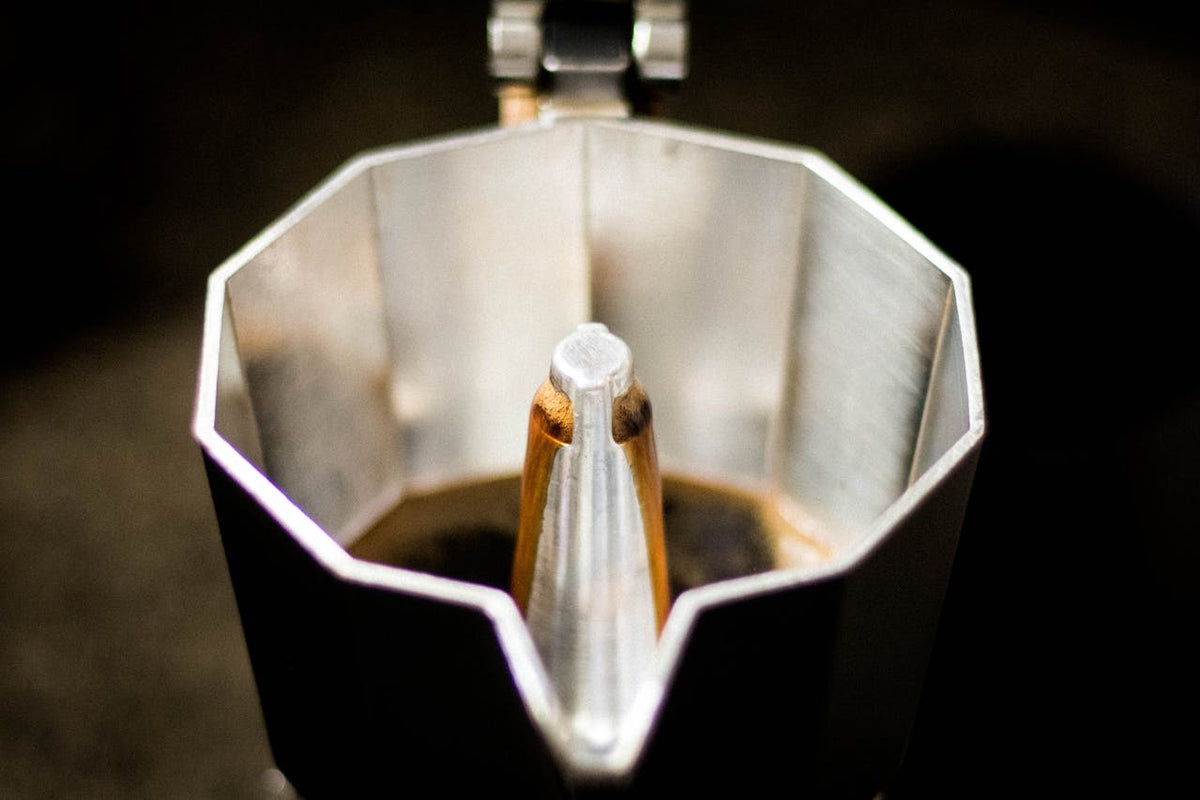 Infusion dans une machine à café italienne