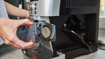 Comment nettoyer efficacement une cafetière : les étapes essentielles