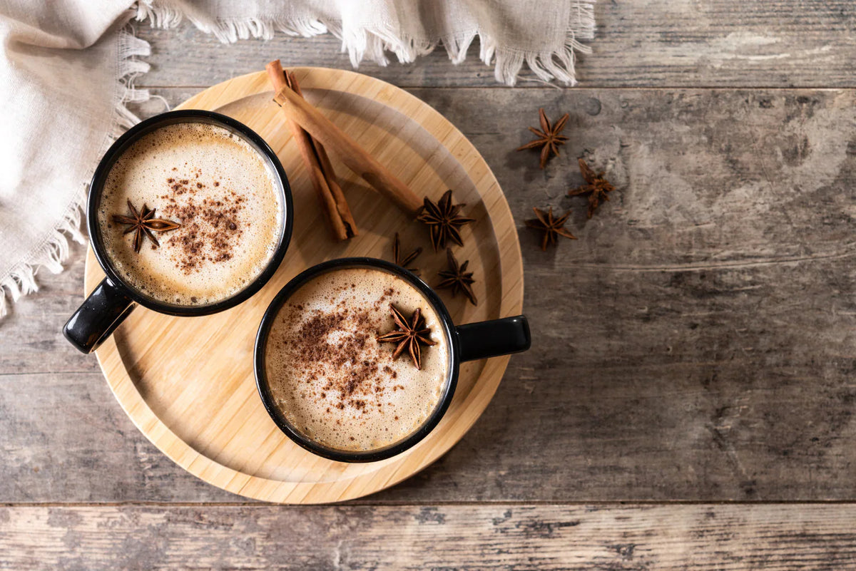 Deux tasses de chaï latté