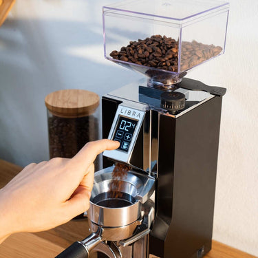 Eureka | Mignon Libra grinder with integrated scale and dosing funnel